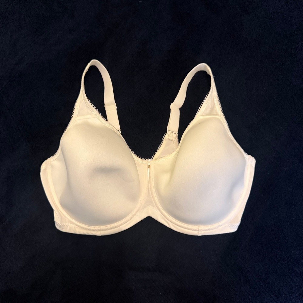 Wacoal Basic Beauty Full Figure Underwire Bra White 853192‎ 38DDD